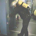 Belastung beim Hammerziehen (ein 10 kg-Gewicht ist 20-mal nacheinander vollständig hochzuziehen)