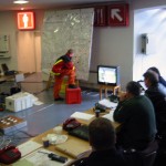 Gesamteinsatzleitung in Messehalle 4 mit Stellwand und Kommunikationseinheit ©opyright www.ffh.doxoh.dev