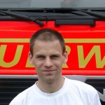 Wolfgang Ambrosius am Feuerwehrhaus in Horn