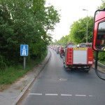 Die Hamburger Einsatzkräfte fahren im Konvoi Richtung Übungsgelände