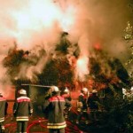 auf der Nordseite des Gebäudes