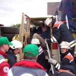 Rettung einer eingeklemmten Person aus LKW