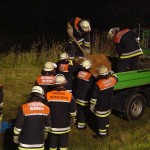 Sandsäcke werden gefüllt.