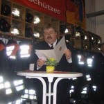 Andé Wronski überbrachte die Glückwünsche von Seiten der FF-Führung.
