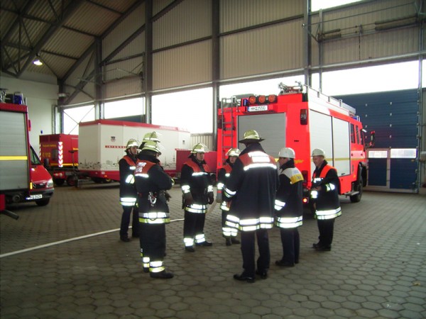 Einweisung der Teilnehmer.