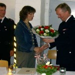 Das Engagement bei der Freiwilligen Feuerwehr geht nicht ohne die Unterstützung durch den Partner! Ein Dankeschön an Angela Harden.