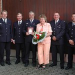 v.l. Bereichsführer Peter Röhe, Landesbereichsführer-Vertreter Süd Werner Burmester, Hauptbrandmeister Peter Klampe mit Ehefrau Angelika, Wehrführer Hans Meier, Wehrführer Vertreter Marc Wince