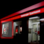 Im hellen Bereich des Schaufensters entdeckt der Redakteur nun das Erstaunliche...