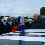 Auch Feuerwehrleute können um diese Uhrzeit Flügel gebrauchen :-)