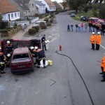 Die Sicht auf die Einsatzlage vom Dach des 1. Fahrzeugs ...