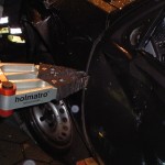 Der entstandene Spalt wird vergrößert.