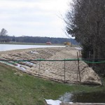 Sandsackverbau am Deich der Jeetzel (Foto: B.Wendt)