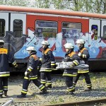 die Rettungskräfte treffen ein