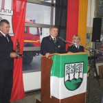 Die Partnerfeuerwehr FF Meißen übergab ein Geschenk ...<br>Foto: © Peter Becker