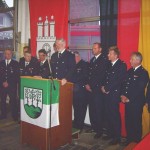 Die Führungskräfte der Wehren des Bereiches Bergedorf bedanken sich bei Uwe für die geleistete Arbeit.<br>Foto: © Reiner Kröger