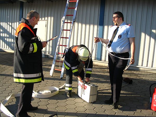 Einbinden von Geräten; hier der Sani-Koffer.