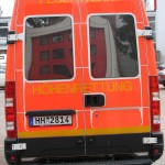 Fahrzeugheck m. verspiegelt beklebten Scheiben (c) MT