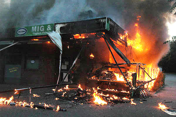 Vor dem Eintreffen der Feuerwehren