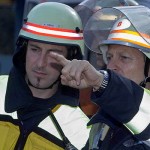A-Dienst Ulrich Körner bei der Lagebesprechung mit B-Dienst Ingo Sobania