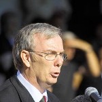 Dr. Peer Rechenbach erzählte davon , daß es bei seiner Verpflichtung vor 37 Jahren in Strömen regnete und bedankte sich bei allen Anwärtern für die Mitarbeit im Ehrenamt