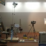 Autos raus und ratzfatz ist das kleine Fahrzeughallen-Fernsehstudio fertig