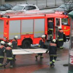 Oft wurden große Wahlplakate aus der Verankerung gerissen ©S.Rettiek