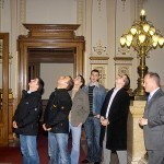 Die Geschichte des Mannes im Mittelalter auf Wandgemälden sorgte für Heiterkeit