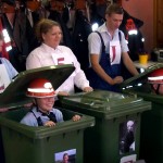 Für ihren Jugendwart (-vertreter) hatte die Jugendfeuerwehr ...