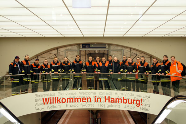 Mitglieder der FFen Altona, Lokstedt und Osdorf sowie Notfallmanager DB AG (©Graevell)