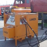 Um die komplizierte Technik (hier das Powerpack) zu beherrschen... ©F-2957