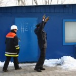 Werner Dittmer wurde tatkräftig von einem Gerwätewart der Feuerwehrakademie unterstützt.
