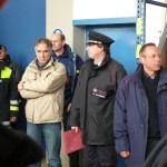 Einweisung durch (v.r.n.l.) BD Andreas Kattge, Werner Schirmer, Mitarbeiter des BBK und LBF Hermann Jonas. (c) MT