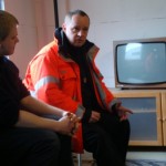 Ausbilder Thorsten Feldmann in der Nachbesprechung einer kurzen Rettungsdienstlage