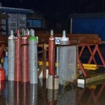 ...und umspült die Gasflaschen für die Schweißgeräte.