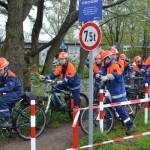 Die JF Osdorf stellte alle 500 m einen Streckenposten sowie Fahrradmelder; ausgerüstet mit Digitalfunk (HRT/TMO-Modus) (c) P. Toepfer JFO