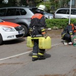 Aufbau eine Löschangriffs unter Vornahme eines Schaumrohres