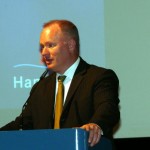 Senator Neumann bekräftigte erneut seine Sympathie für die Belange der Freiwilligen Feuerwehr in Hamburg. (c) AG MuK FF Hamburg