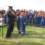 Die Siegerehrung der Jugendfeuerwehren mit Bereichsführer Vierlande Karsten Dabelstein im Vordergrund