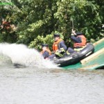 Nicht alle kamen fast trocken ins Wasser von der Rutsche