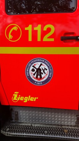 Das Wehrlogo am LF 16/12 der FF Groß-Flottbek