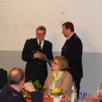 Übergabe der Urkunde