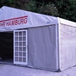 Geschafft - eine der fertigen Zeltbauten (c) FF OSD