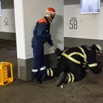 Ausbildunsstation Orientierung im Dunkeln! Hier: Eierlauf mit verbundenen Augen.