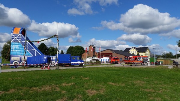 Ein ganz besonderes Highlight: Die Riesenrutsche des THW. © T. Diedrichs