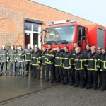 FF Barmbek vor ihrem neuen Fahrzeug   (C) BG