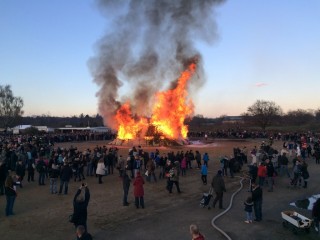 Osterfeuer der Freiwilligen Feuerwehr Billstedt-Horn