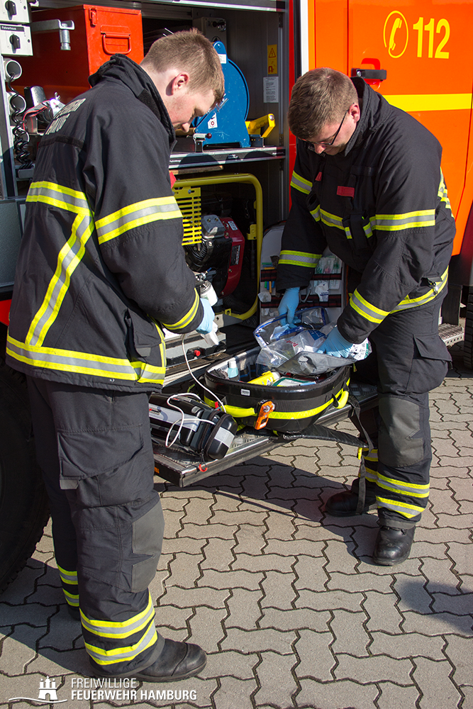 Verbrauchtes Material wird aufgefüllt